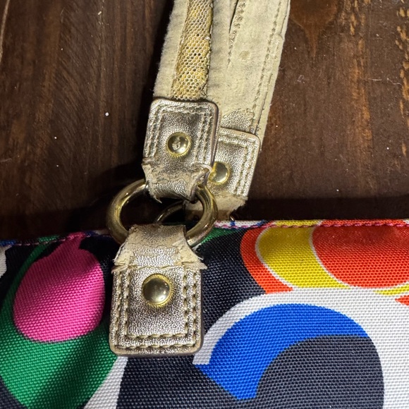 VTG Coach Poppy Vibrant MultiColored Graffiti Graphic Shoulder Bag - Picture 9 of 16